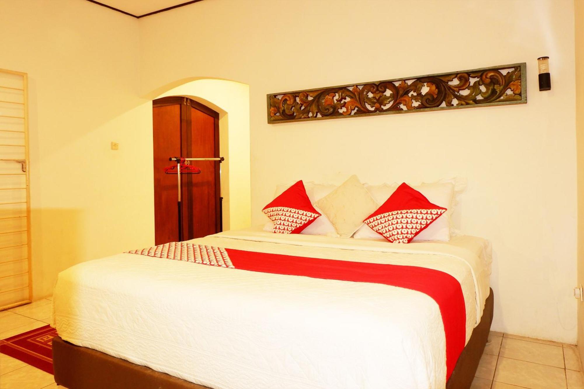 Cemara'S Homestay Batu  Ngoại thất bức ảnh