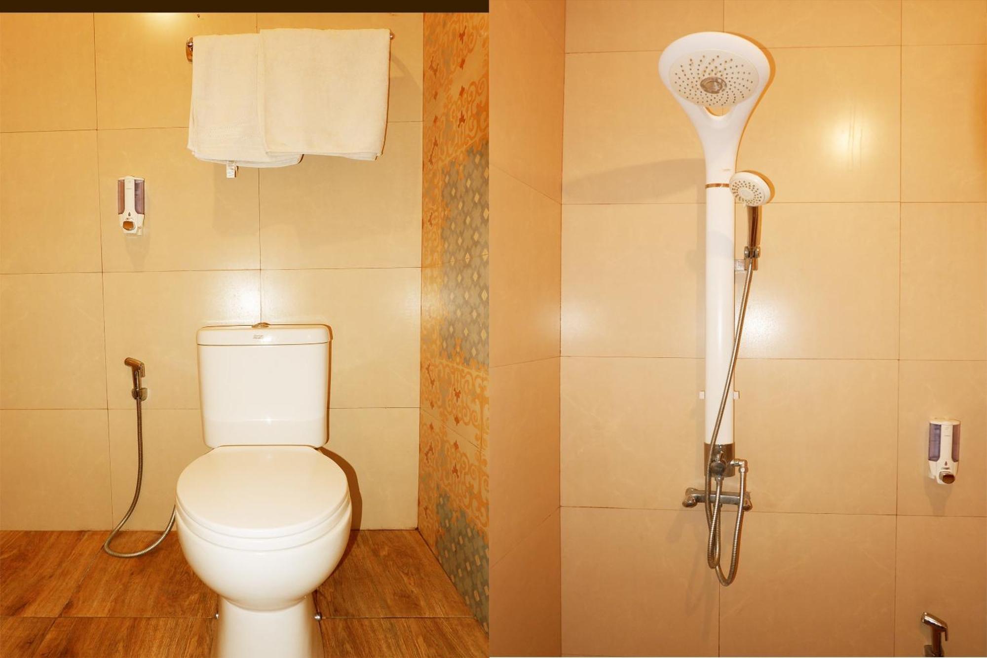 Cemara'S Homestay Batu  Ngoại thất bức ảnh
